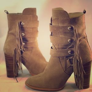 **FINAL PRICE REDUCED**⬇️ Tan Zara Booties